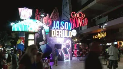 פאזל של DiversiÃ³n y Luces!