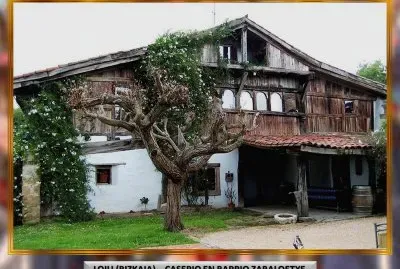 LOIU (BIZKAIA) â€“ CASERIO EN BARRIO ZABALOETXE jigsaw puzzle