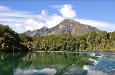 RÃ­o Arrayanes. Chubut. Argentina jigsaw puzzle