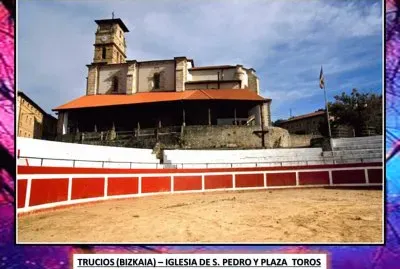 TRUCIOS (BIZKAIA)â€“ IGLESIA S. PEDRO Y PLAZA  TOROS jigsaw puzzle