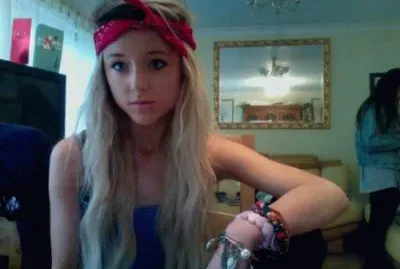 hermana menor tambien fotografa jigsaw puzzle