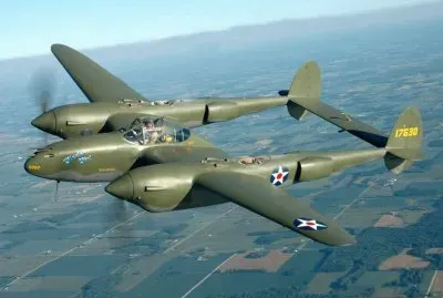 פאזל של P38 Lightnight