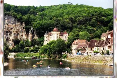 LA ROQUE-GAGEAC (AQUITANIA-FRANCIA) â€“ VILLA BONITA