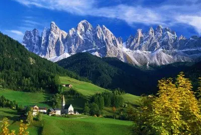 Iglesia de Sta. Magdalena-Funes-(Italia)