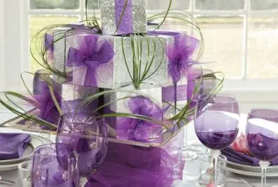 Elegant Christmas Centerpiece