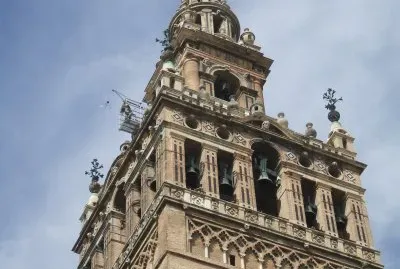 varios