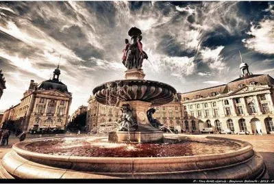 PLACE DE LA BOURSE. BORDEAUX