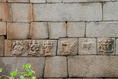 Muro con Figuras