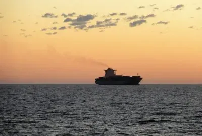 Carguero en Montevideo, Uruguay. jigsaw puzzle