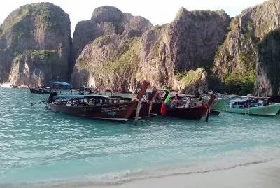 פאזל של maya bay