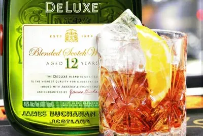 Buchanan 's 12 De Luxe
