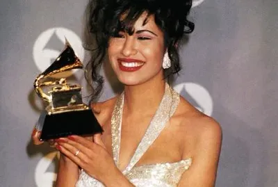 selena jigsaw puzzle