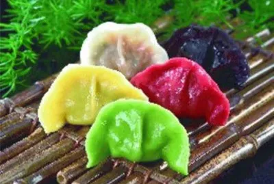 å½©è‰²æ°´é¤ƒ