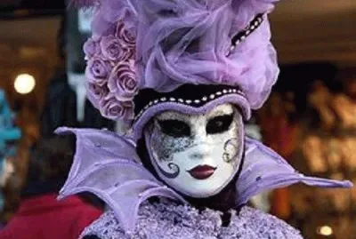 masque mauve jigsaw puzzle