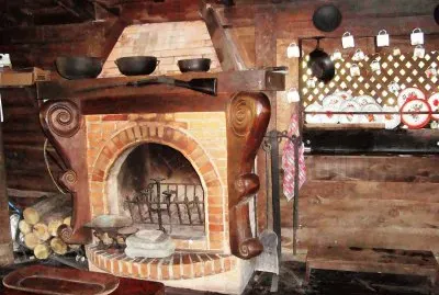 Chimenea en casa campestre de Costa Rica.