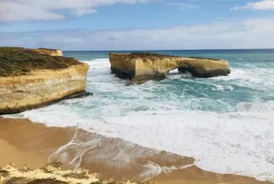  "London Bridge " Rock Formation
