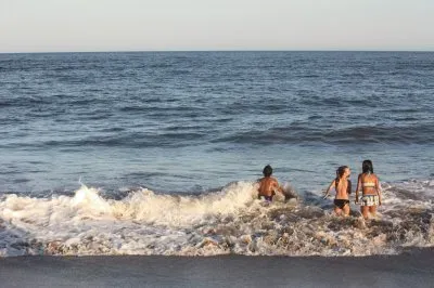 NiÃ±os en el mar jigsaw puzzle