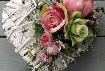 025