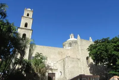 Templo en MÃ©rida. jigsaw puzzle