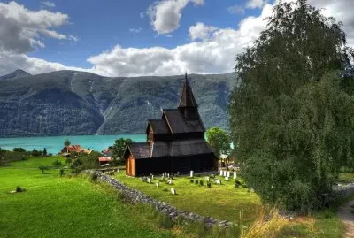 Ã©glise en NorvÃ¨ge jigsaw puzzle