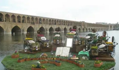 Si-O-Seh Pol Bridge jigsaw puzzle