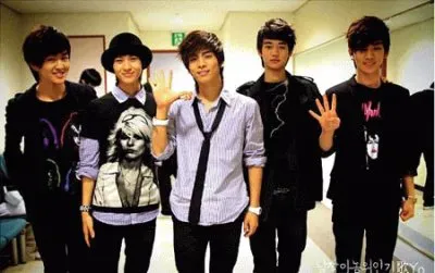 SHINee