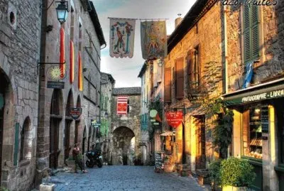 Cordes sur Ciel-Francia jigsaw puzzle