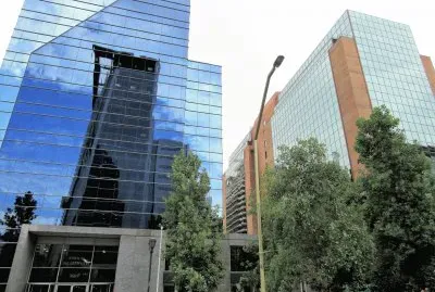 Edificios en el centro de Santiago de Chile. jigsaw puzzle