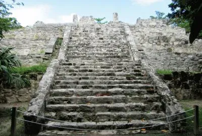 Zona arqueolÃ²gica San Miguelito, CancÃ¹n.