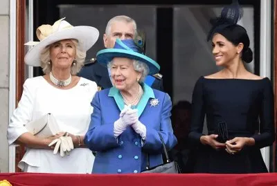 CAMILA, ISABEL Y MEGHAN