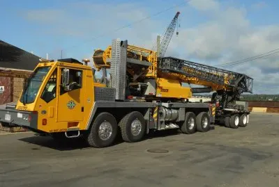 Big yellow crane    L