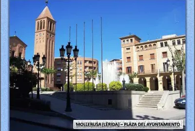 MOLLERUSA (LÃ‰RIDA) - PLAZA DEL AYUNTAMIENTO jigsaw puzzle