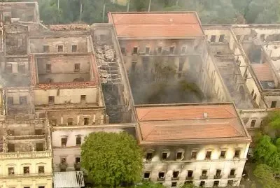 Acervo Perdido - 20.000.000 de peÃ§as acumuladas em 200 anos