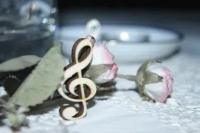 note and roses jigsaw puzzle