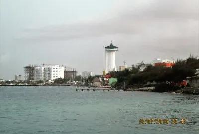 Faro en Puerto JuÃ¡rez CancÃºn. jigsaw puzzle