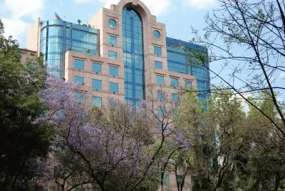 Edificio en la Ciudad de MÃ©xico.