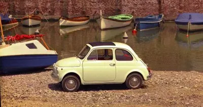 FIAT 500 al porto jigsaw puzzle