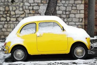 FIAT 500 sotto la neve