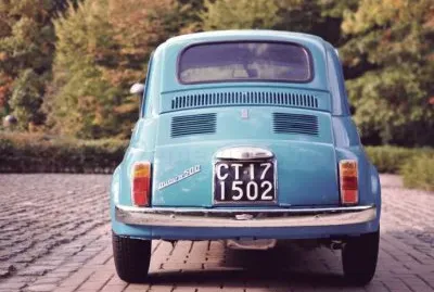 FIAT 500 azzurra