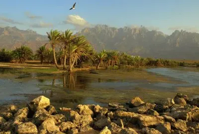 au long de l 'eau