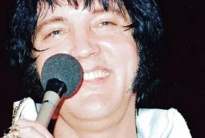 elvis in concert