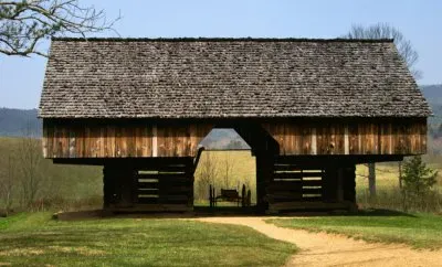 Cantilever Barn