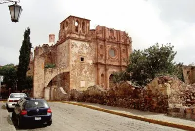 Templo en ruinas en Ciudad Zacatecas.