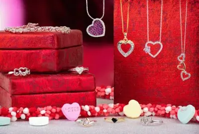 Valentine 's Day Heart Jewelry jigsaw puzzle