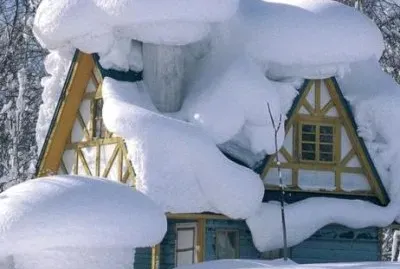 Snow Covered House-Brrrrrrr