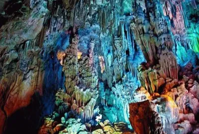 NM - Carlsbad Caverns  - stalactite formation