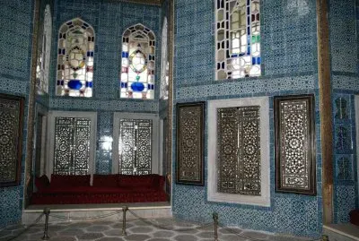 istanbul topkapi palace revan kiosk