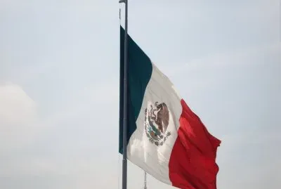 Bandera mexicana en el ZÃ³calo, Ciudad de MÃ©xico.