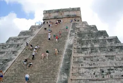 Back when you could CLIMB the Castillo