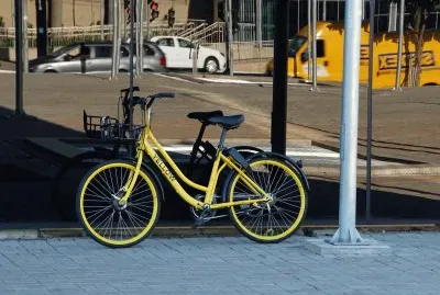 yellow V